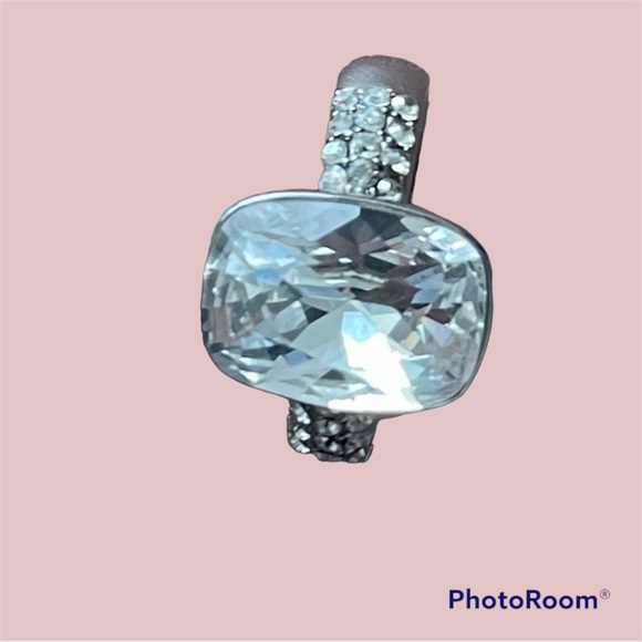 Solitaire ring Lola and Grace for Swarovski size 7 like new - Picture 7 of 17